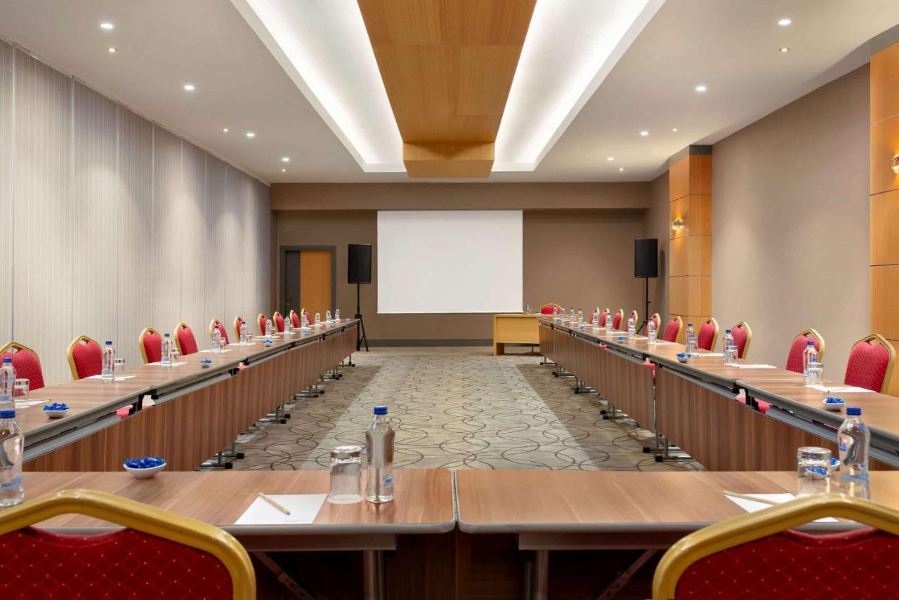 Ramada Plaza By Wyndham Eskişehir Zewnętrze zdjęcie